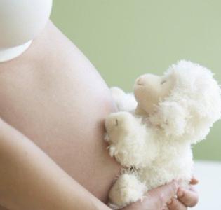 妊娠并发消化道穿孔的鉴别诊断有什么？
