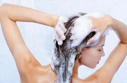 女性做完人流多久可以洗头