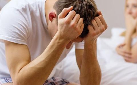 男性间质性膀胱炎晚期的并发症和症状及治疗